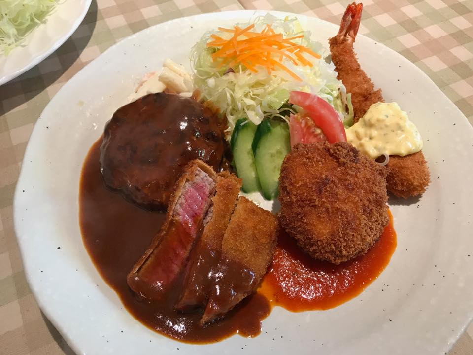 トンコパン「王子公園で洋食を食す！！」