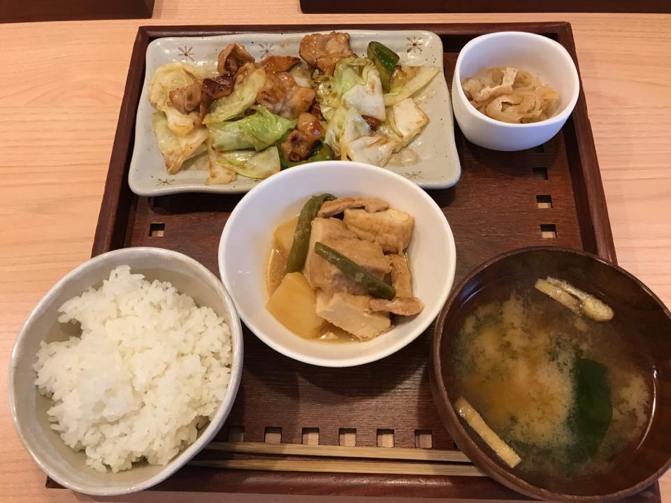 甘夏食堂「移転しました！！！目の前だけど」